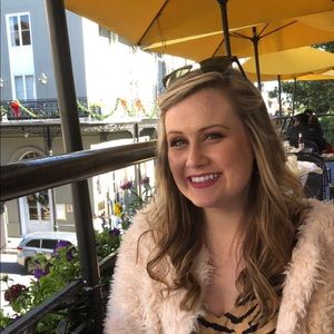 Meet your Posher, Ashley